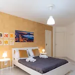 Napoli Centro, Dm Suites