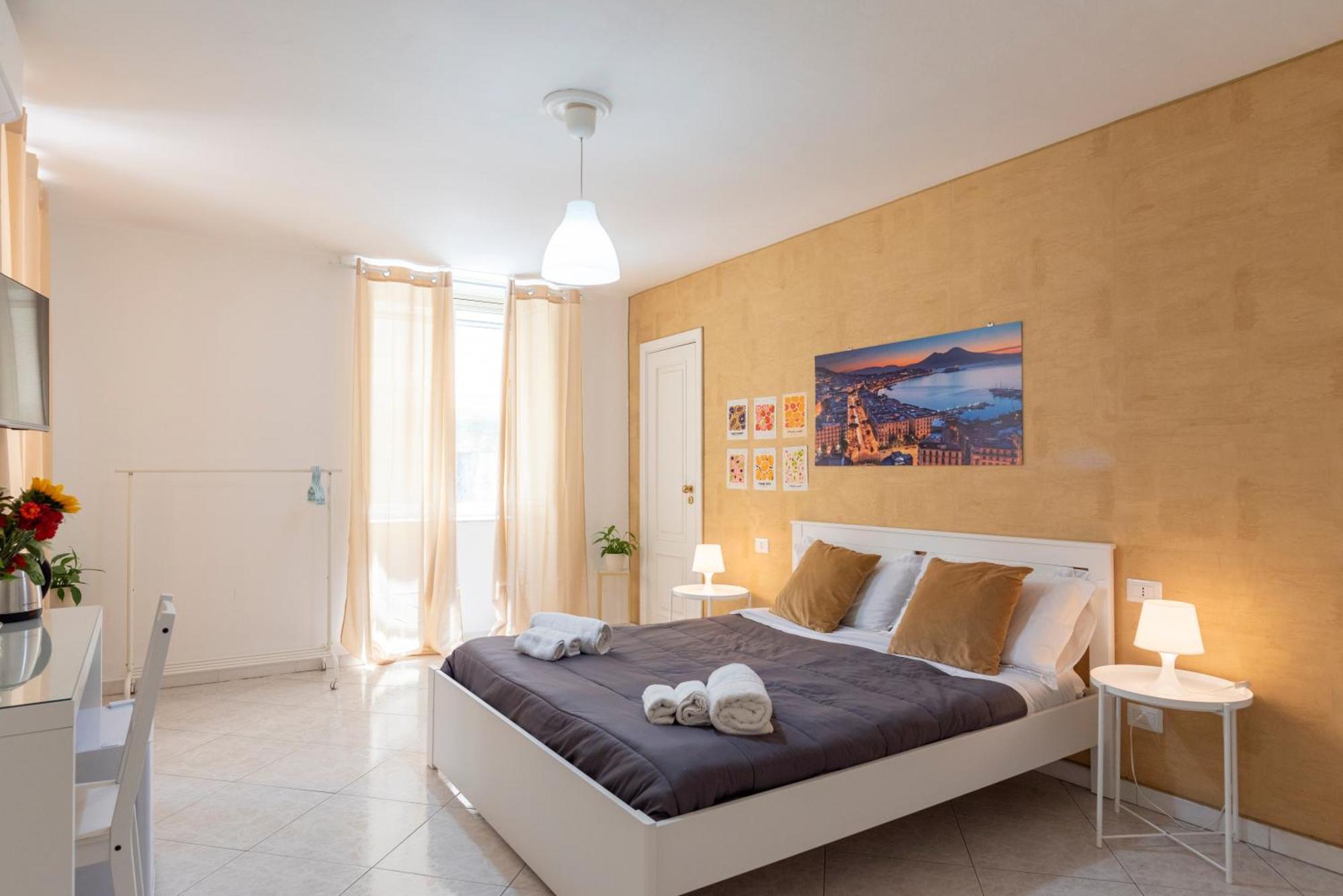 Centro, Dm * Naples