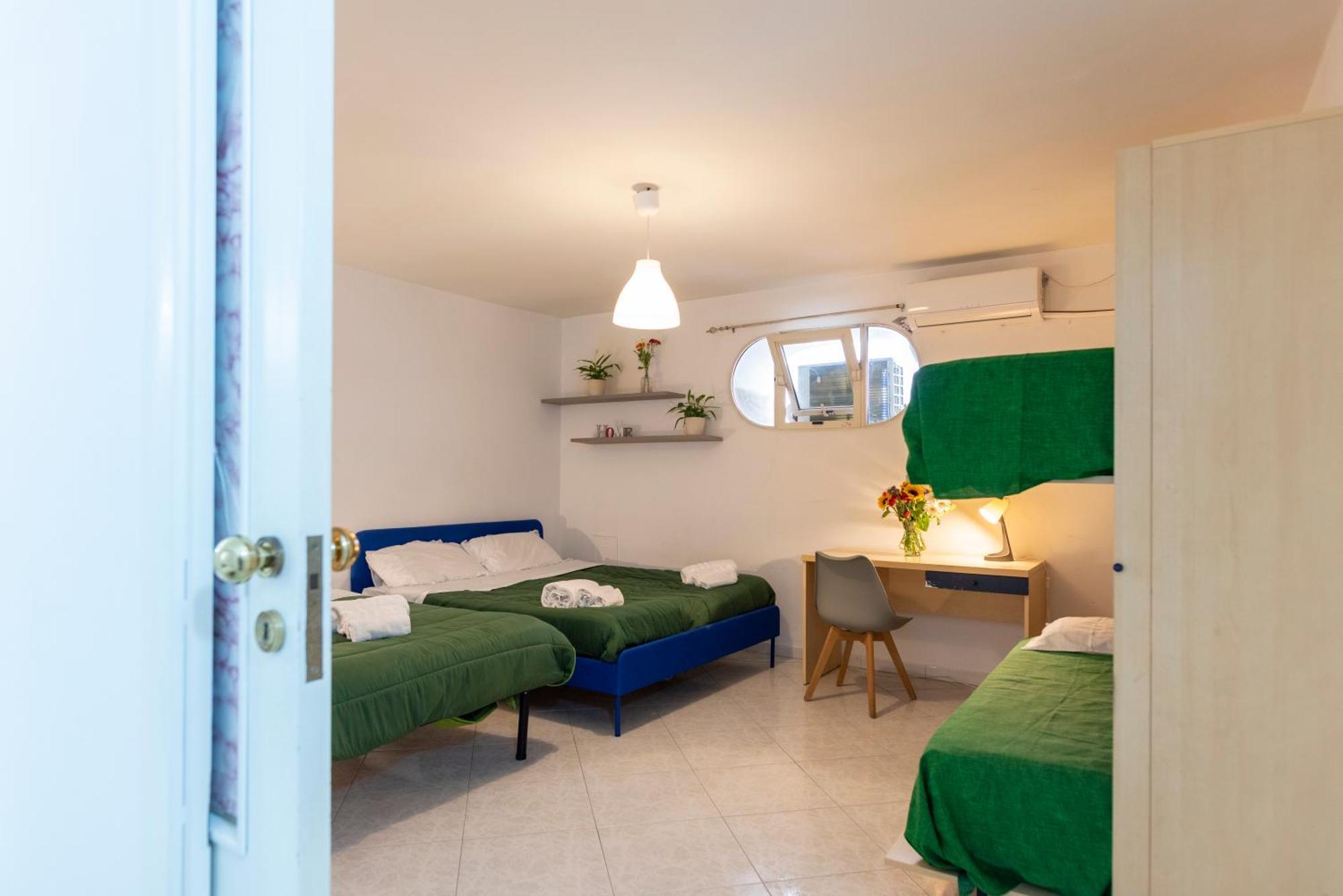 Centro, Dm Guest house
