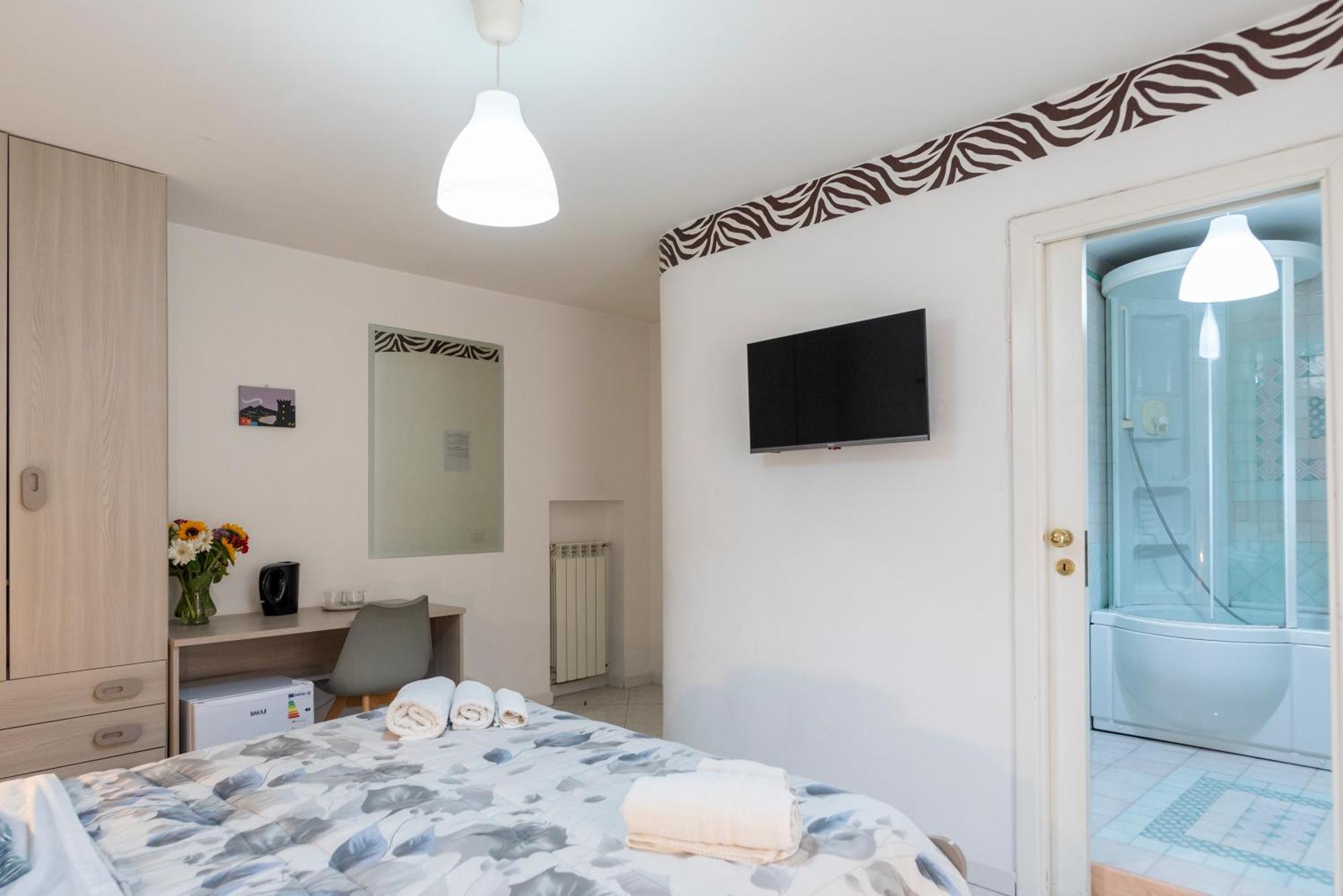 Centro, Dm Naples